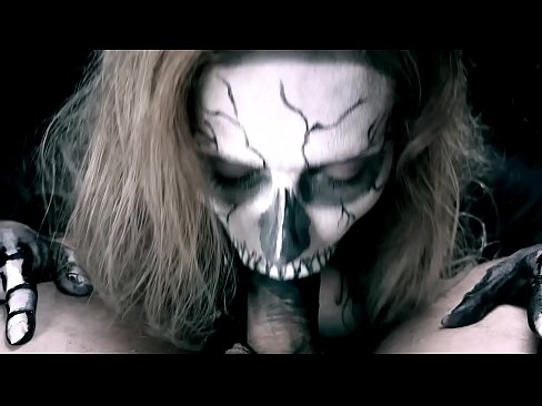 ❤️ Demoniczna dziewczyna ssąca kutasa swoimi czarnymi ustami i połykająca spermę. ❤❌ Porno at pl.sayhentai.ru ☑